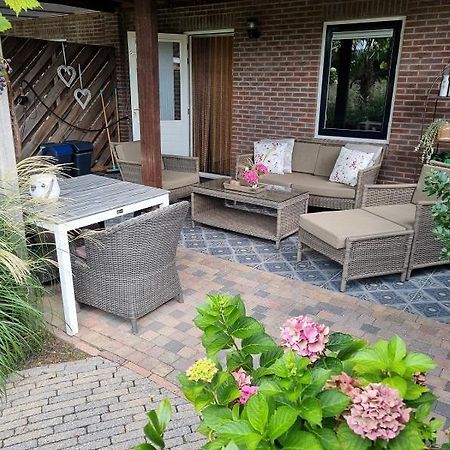Bed And Breakfast De Dijk Zuid-Beijerland Exterior foto
